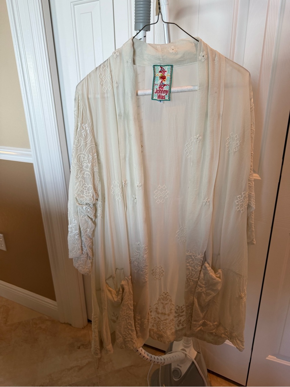 Johnny Was Ivory Embroidered Lightweight Cape